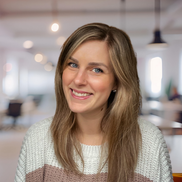 Ellie Mittenzwei from Top Social Connections
