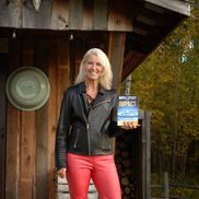 Nattolie Chilton from www.breakupwithsecrets.com