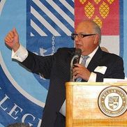 Frank T Sunseri from Sunseri Auction Services