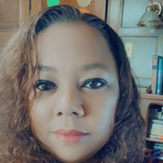 Candace Nola from Uncomfortably Dark Horror