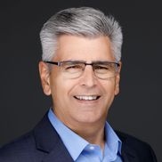 Dano Ybarra from Vozmia