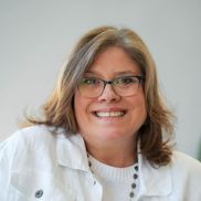 Jacqui O’Shea from Magic Lantern Memories LLC
