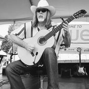 Curran Stromberg from el Colonel Spanish Flamenco Guitarist