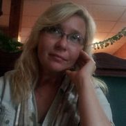 Julie Dessauer from Papa Farm Pizza