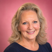 Robin Meder from Cozy Tails and Treasures