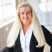 Deborah Metzger from Metzger Retail Lease Advisors