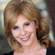 Andrea Mezvinsky from CasaBLanca Real Estate