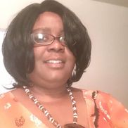 Dr. Kym Oglesby from Literacy Moments Magazine & Traveling Book Shop
