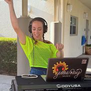 Jessika Ray from Jessie Ray Music