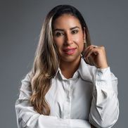 Carolina Montes from Pony Express Mail Center