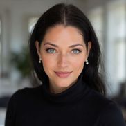 Nicole Kaplan from Mom Dates and Play Dates