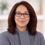  Business Strategy Consultant - AI & Data