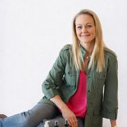 Laurie Steele from 728 SKIN