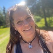 Alisa Mooy from Cosmic Seaweed