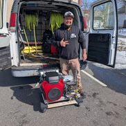 Enrique Salguero from Chris power washing solutions LLC