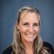 RossAnne Gibson from RossAnne Gibson Online Business Manager/Customer Success Manager
