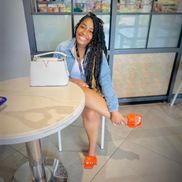 Jazlyn Ellis- Williams from Azure Luxe Travel Co.