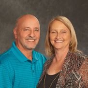 Bill & Beth Glenn from Tarter Realty, LLC Real Estate Agency in Alliance, Ohio- Residential - Luxury Home - Farm- Land Realtor