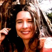 Ixeeya Beacher from  Earth & Movement Based Healing Arts