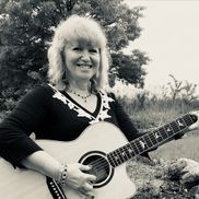 Mary Simmons from Mary Simmons Pet Care Services,LLC