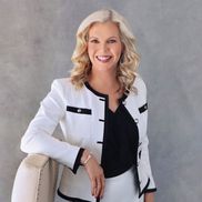 Elizabeth Mahusay from Elizabeth Mahusay | Go With Elizabeth LLC