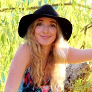 Hayley Flinn from Vibrant Embodiment