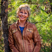 Amy Laundrie from Adventure Awaits Writer