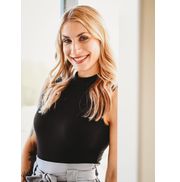 Sariah Flores from PaymentStars