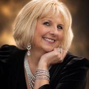 Tina Johnson from SML Virtual Assistant Services by Tina