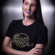 Stephanie Sue from Kats Botanicals