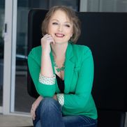 Jynnifer Dodson from The Patch Boys of Greater Tucson