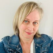 Charlotte Scollon from Visuworx Creative Solutions
