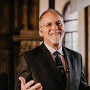 Ray Alonzo from All Inclusive Weddings Orlando