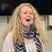 Sylvie Taft from Belle Blonde Music Duo or Trio