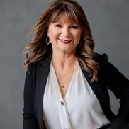 Tiffany Nycole from Tiffany Nycole Bespoke Web Design