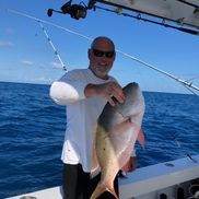 Carl Lindback from 727 Management LLC