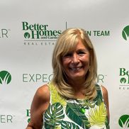 Angela Murphy from Angela Murphy BHG GREEN TEAM