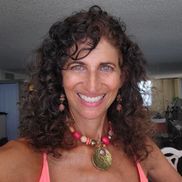 MindiMeira Blaxberg from BMore Health Coach