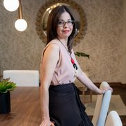 Eileen Rivera Esquiln from Mikosmos Interiors