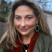 Holli Bennett from Holli Bennett