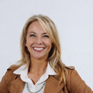 Julia Siderakis from Julia Siderakis - Fractional COO | Small Business Operations & Growth Consultant