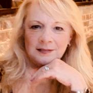 Thomasine Helsmoortel from Helsmoortel Realty