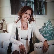 Kelly West from West Properties - Kelly West Broker Se Habla Espanol DRE 01305640