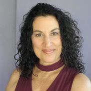 Ann Lucente from Ann Lucente - VoiceOver Artist & Podcast Host and Producer