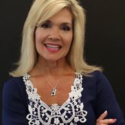 LisaKay Gurney from Author/"Just Because" Daily Inspirations