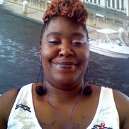 Lakisha Curtis from Short Cuts