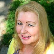 Linda Holt from Linda Holt Intuitive Life Coach