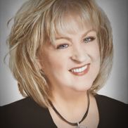 Donna Ciccarelli, REALTOR @ Realty Austin/Compass