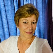 Lori Potteiger from Neora Elite Brand Partner