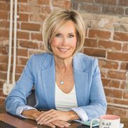 Dawn Stebbing from Global Image & Presence Expert